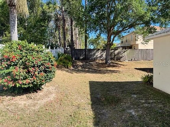 4th image of 15745 Switch Cane St