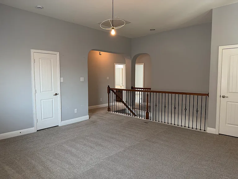 2417 Kingsgate Dr — Photo 35