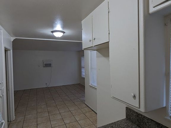 4th image of 7016 Glasgow Ave #7026