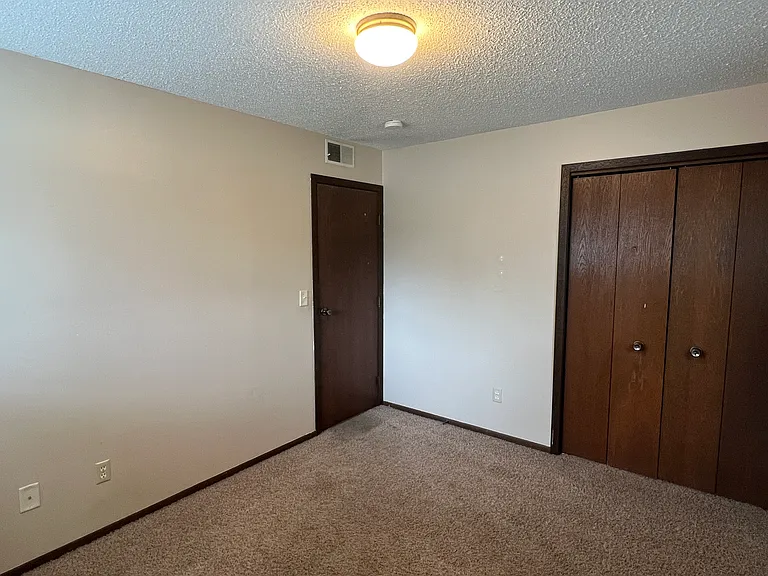 1807 Greenfield Ln SW #1 — Photo 12