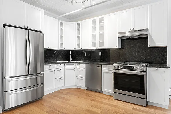 Rented by Corcoran | media 9