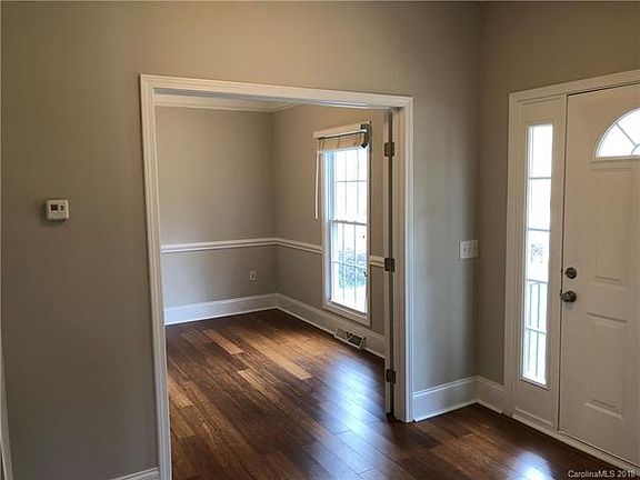 3rd image of 2257 Keswick Ln