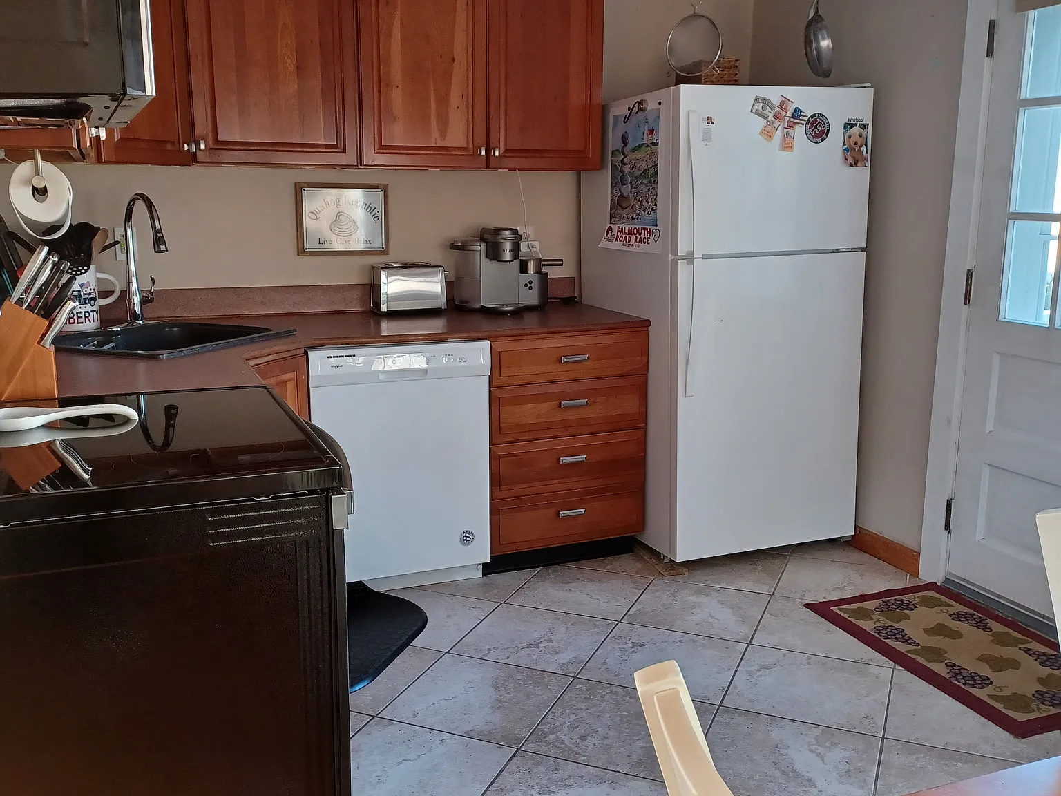 4 bed, 1200 sqft, $2,100 — Photo 4