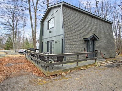 1150 Country Place Dr, Tobyhanna, PA, 18466