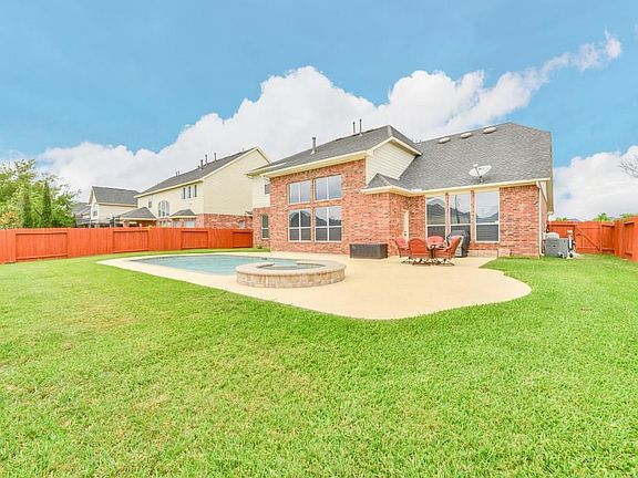 3rd image of 19823 Mission Pines Ln