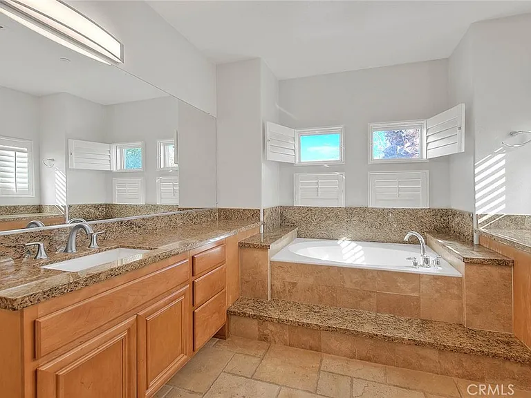 6264 Manzanita Way — Photo 39