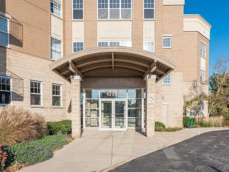Building Entrance with Temporary parking