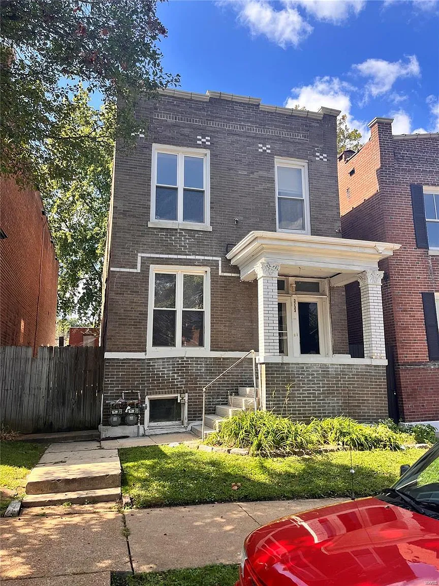 3733 Michigan Ave photo 1