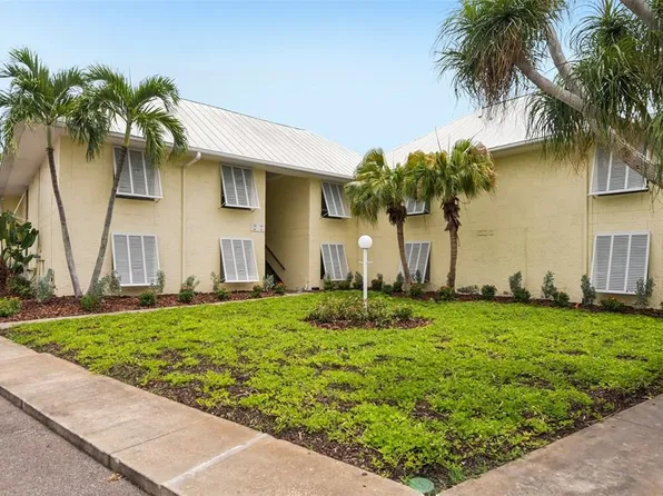 7300 SUNSHINE SKYWAY LANE #206, ST PETERSBURG, FL 33711