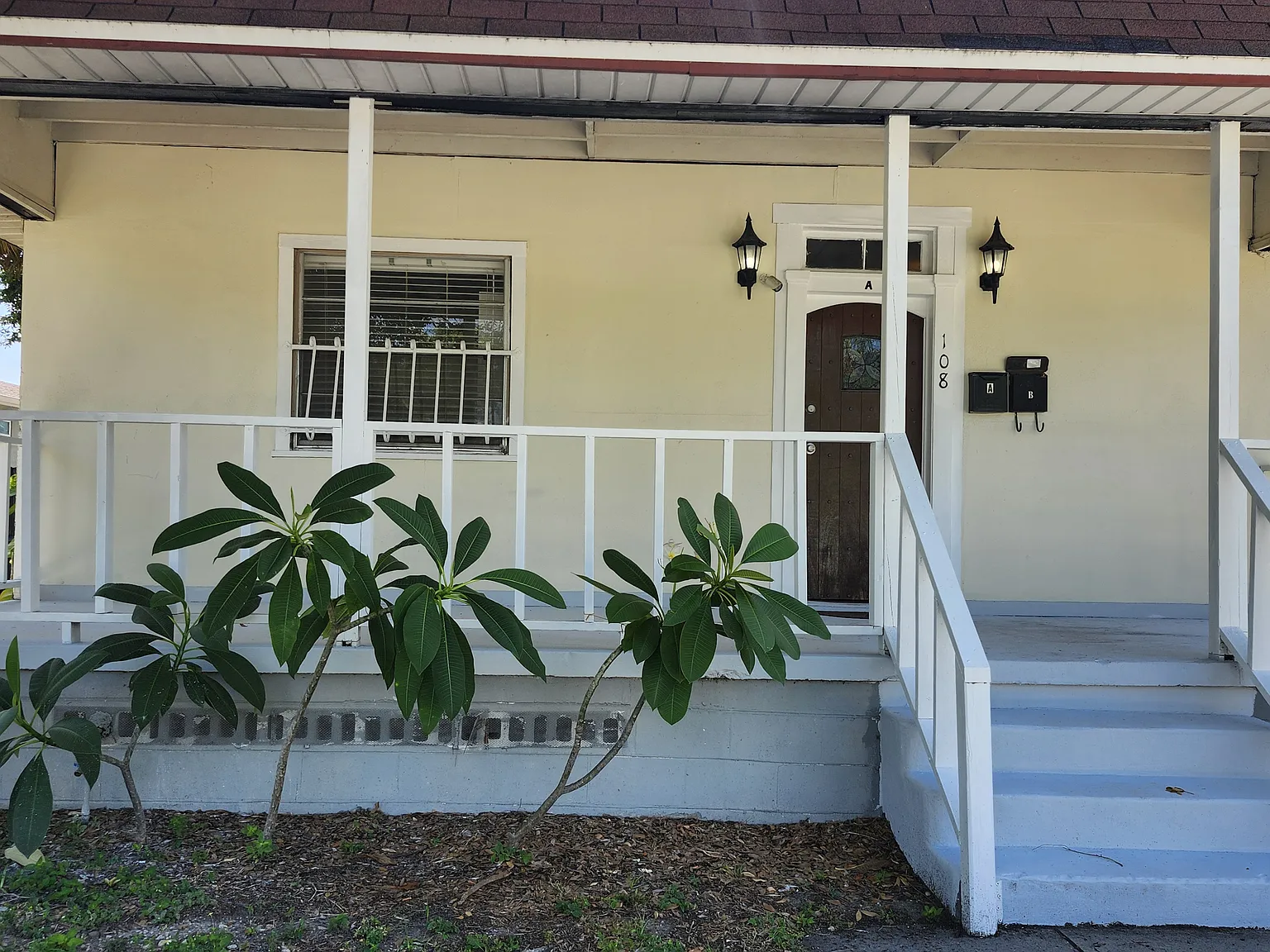 108 S Westland Ave — Photo 2