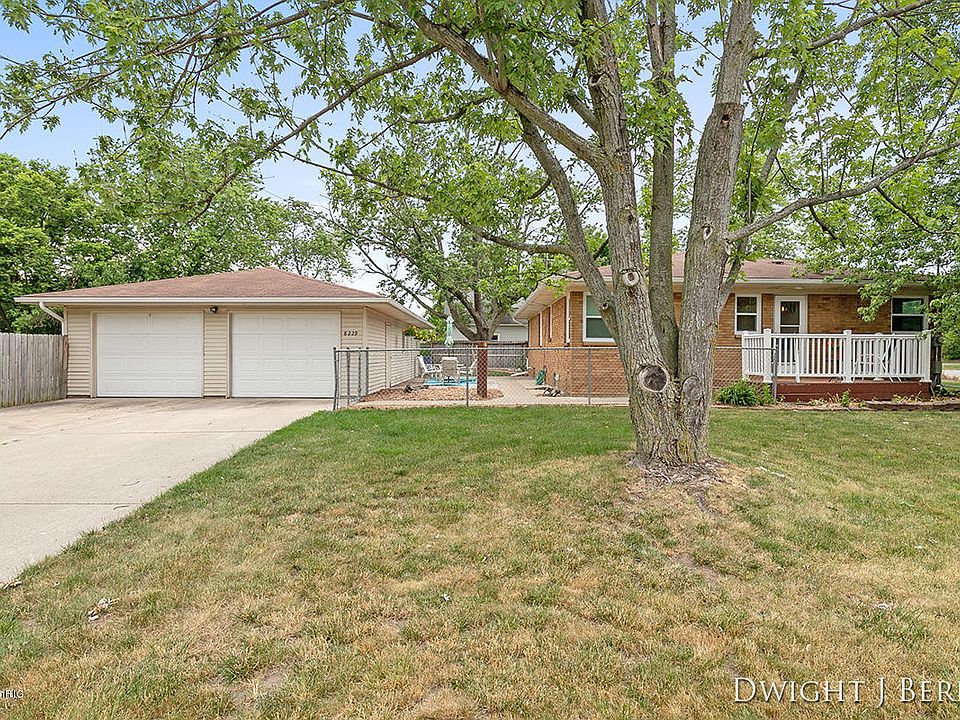 1st image of 8229 Cottonwood Dr