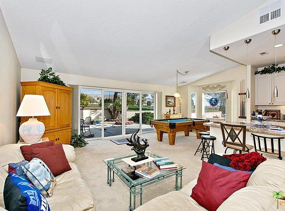 4th image of 9380 Warwick Dr