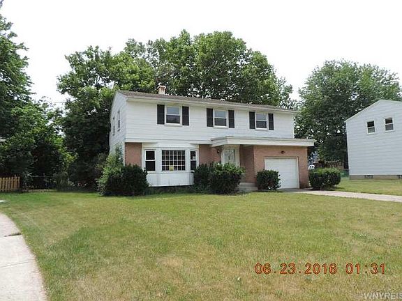 2nd image of 29 Monarch Dr