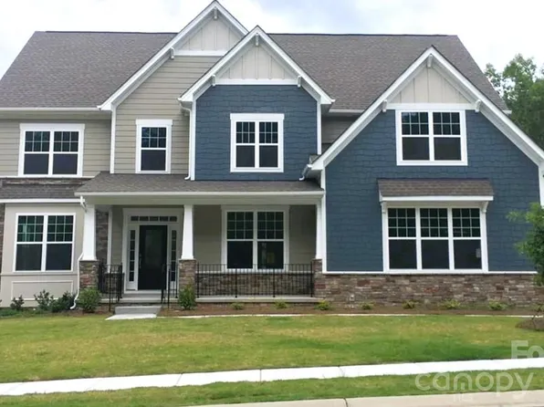 1238 Stonecrest Blvd, Tega Cay, SC 29708
