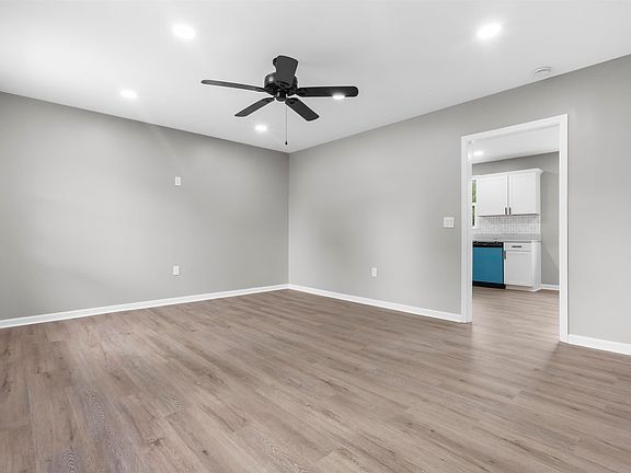 3rd image of 7029 Claudia Dr