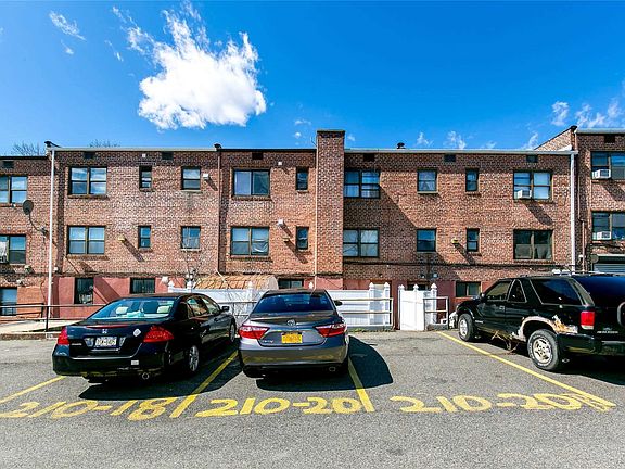 3rd image of 210-18/20 Hillside Ave
