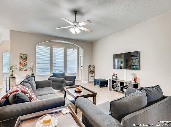 3rd image of 6519 Diego Ln