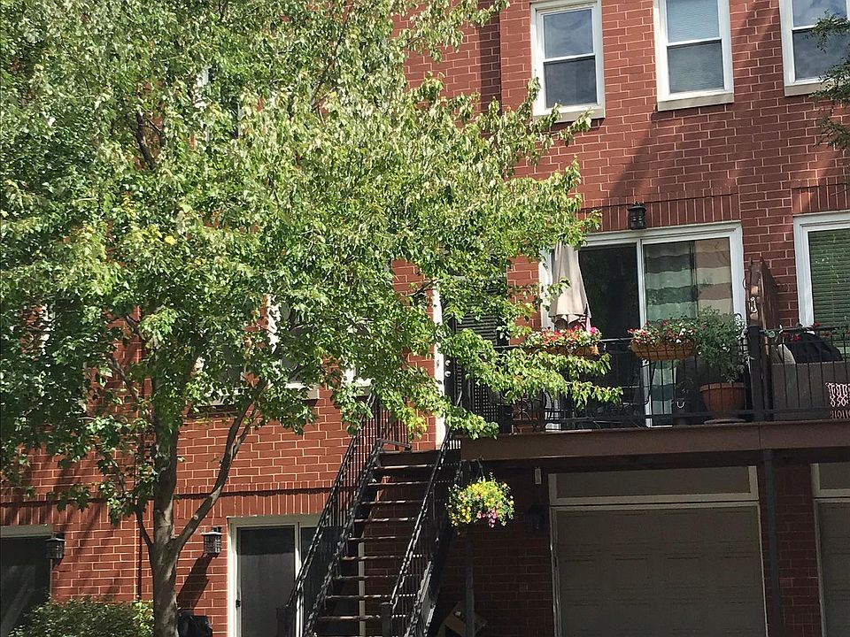 1st image of 2825 N Wolcott Ave APT J