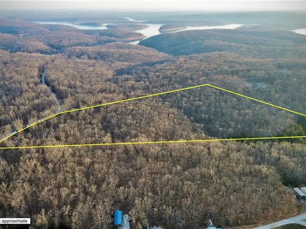 Quincy Ln, Clinton, MO 64735