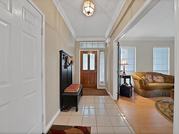 4th image of 2129 Brentcove Dr