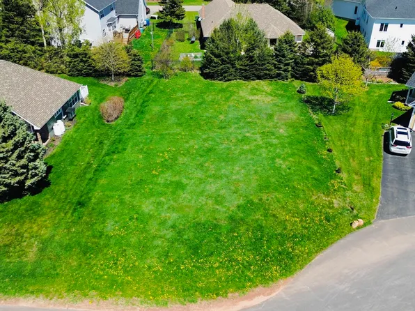 Eli Ct W, Charlottetown, PE C1E 2L4
