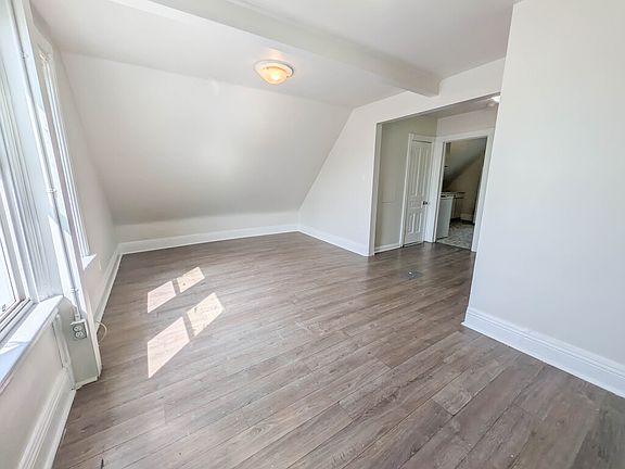 5th image of 31 Ontario Rd