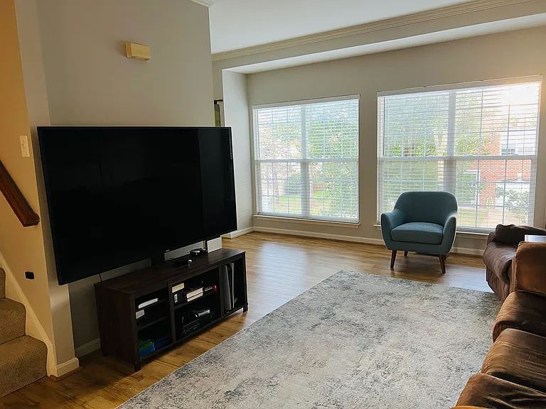 9404 Lanae Ln — Photo 17