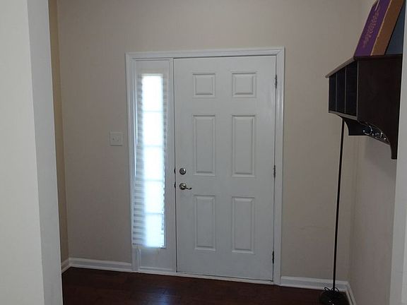 2nd image of 8606 Parkland Ter