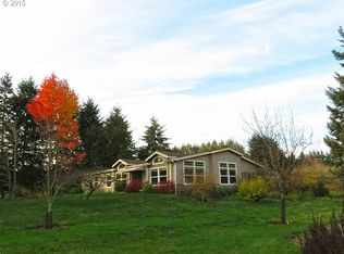 25161 Paradise Dr, Junction City, OR 97448