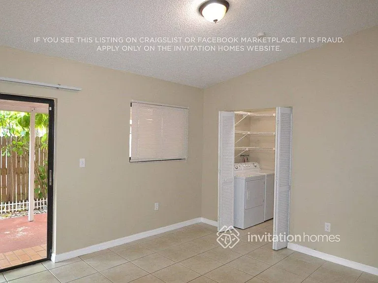 10215 NW 126th St — Photo 5