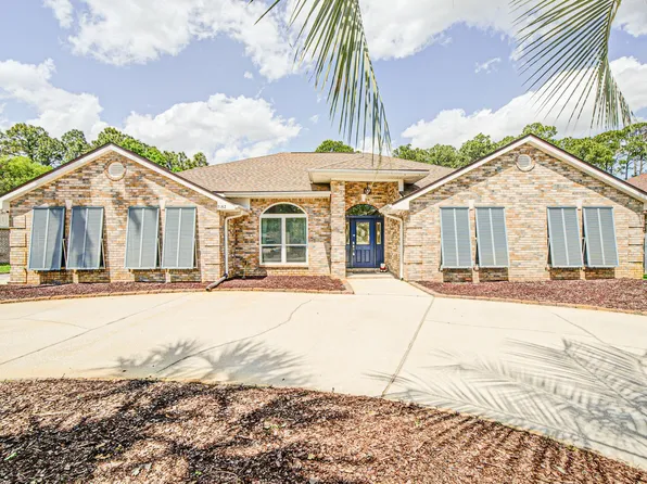 7182 Siesta St, Navarre, FL 32566