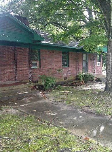 1st image of 1015 A Colonial Ave