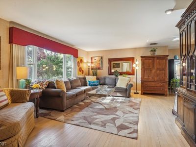 3 Rosemont Dr, West Orange, NJ, 07052