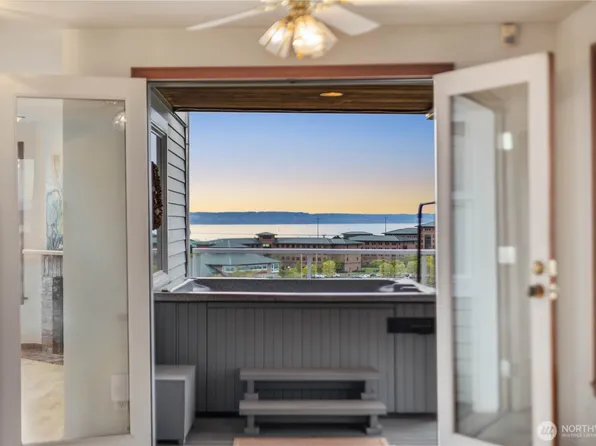 1930 Grand Avenue #2, Everett, WA 98201