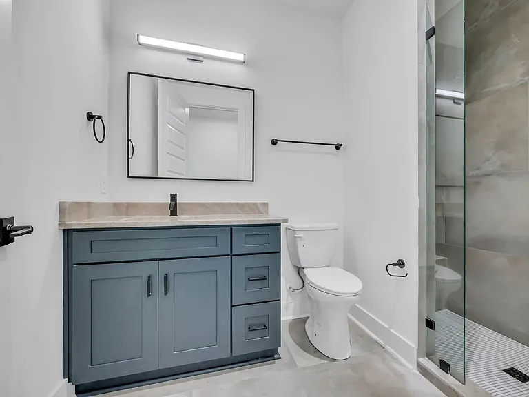 1114 Leland Ave — Photo 15