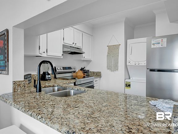 5th image of 952 W Beach Blvd #312