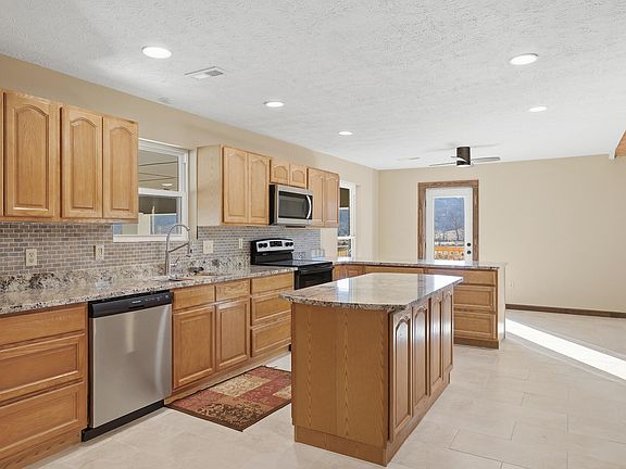 4th image of 2900 Highway 11w S