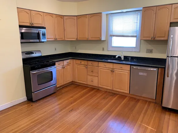 210 Adams St, Newton, MA 02458