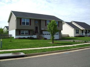 7010 Justin Ct E, Remington, VA 22734