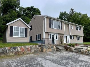 2965 Gomer St, Yorktown Heights, NY 10598