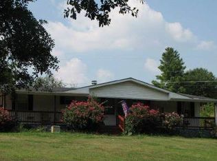 511 Burnt Schoolhouse Rd, Hayesville, NC 28904