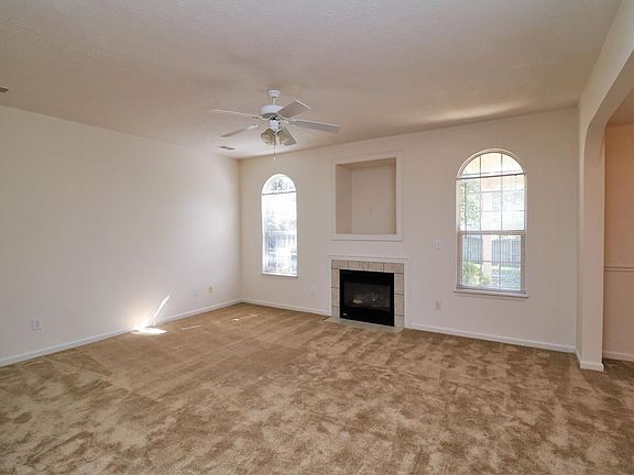 3rd image of 184 Angel Falls Dr