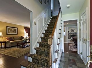 142 Sycamore Cir, Stony Brook, NY 11790