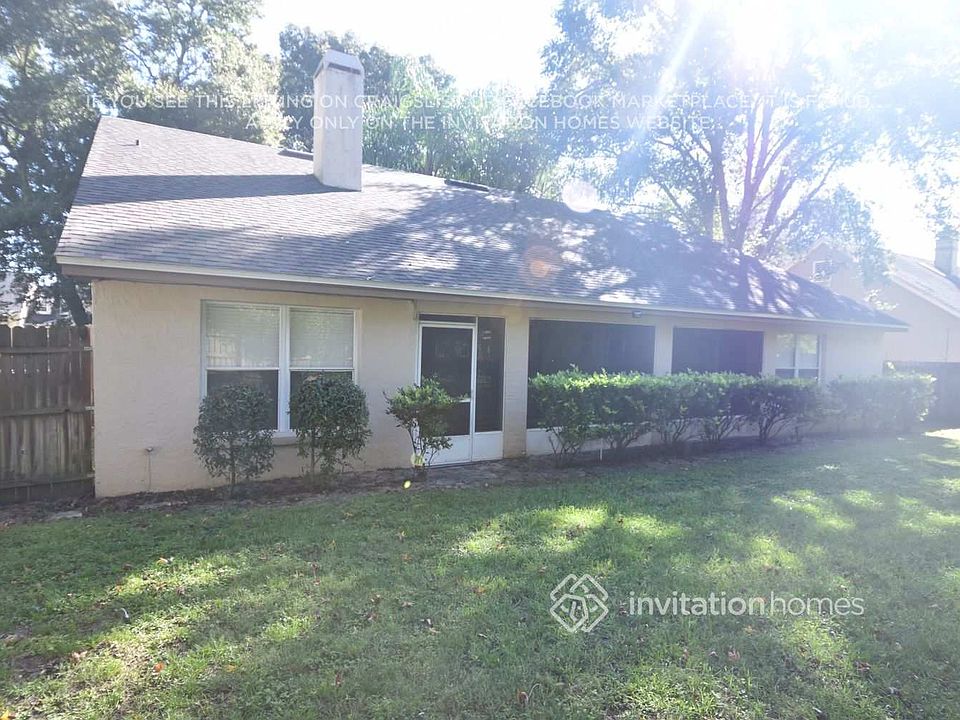 2nd image of 412 Country Wood Cir