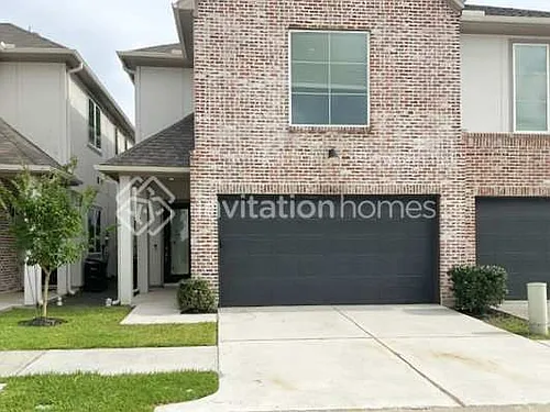 10434 Executive Lake Dr Photo 1