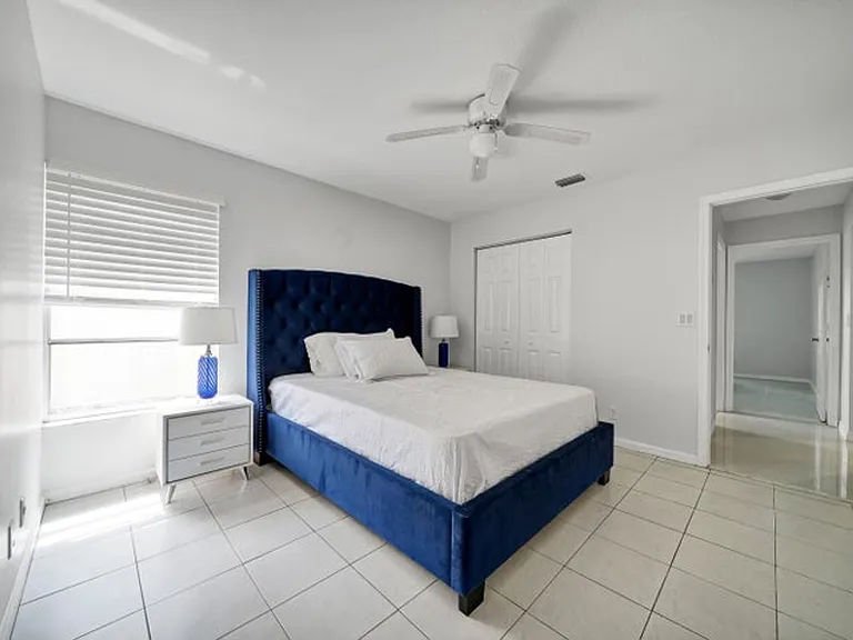 113 Madrid St — Photo 7