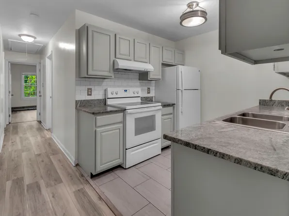65 Montgomery Ave, Irvington, NJ