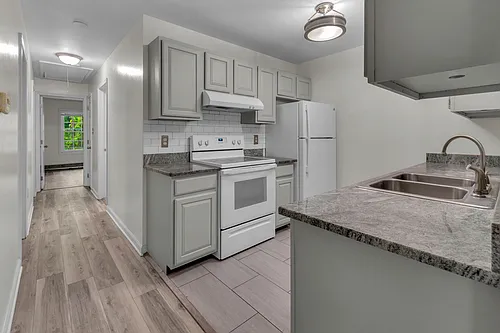 65 Montgomery Ave Photo 1
