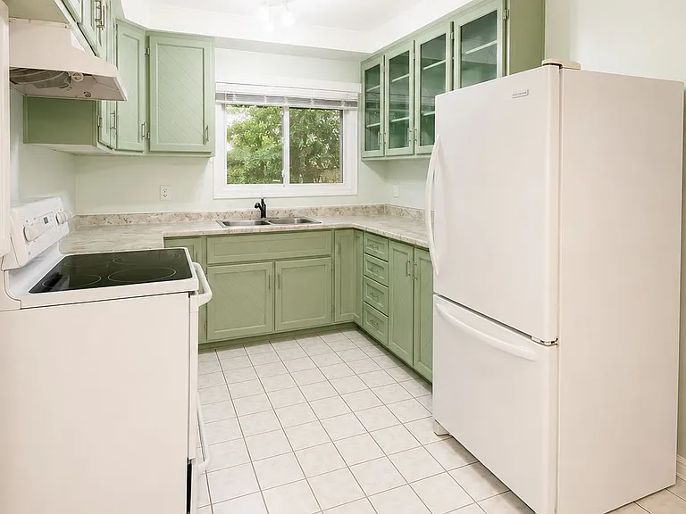 266 Napier St #MAIN — Photo 5