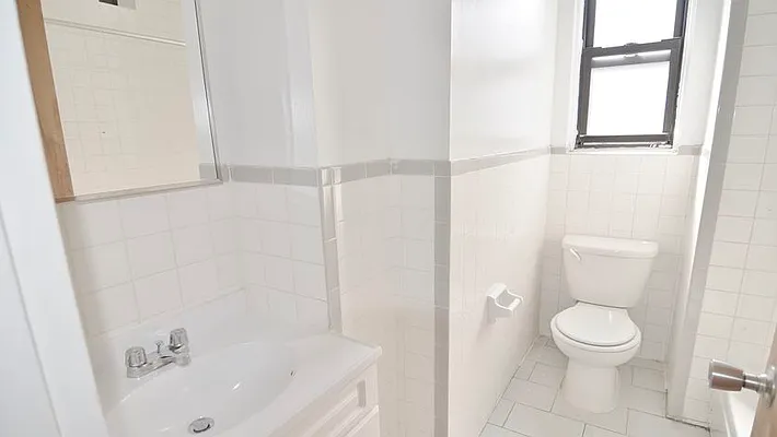 Rented by Park Property Advisors | media 13